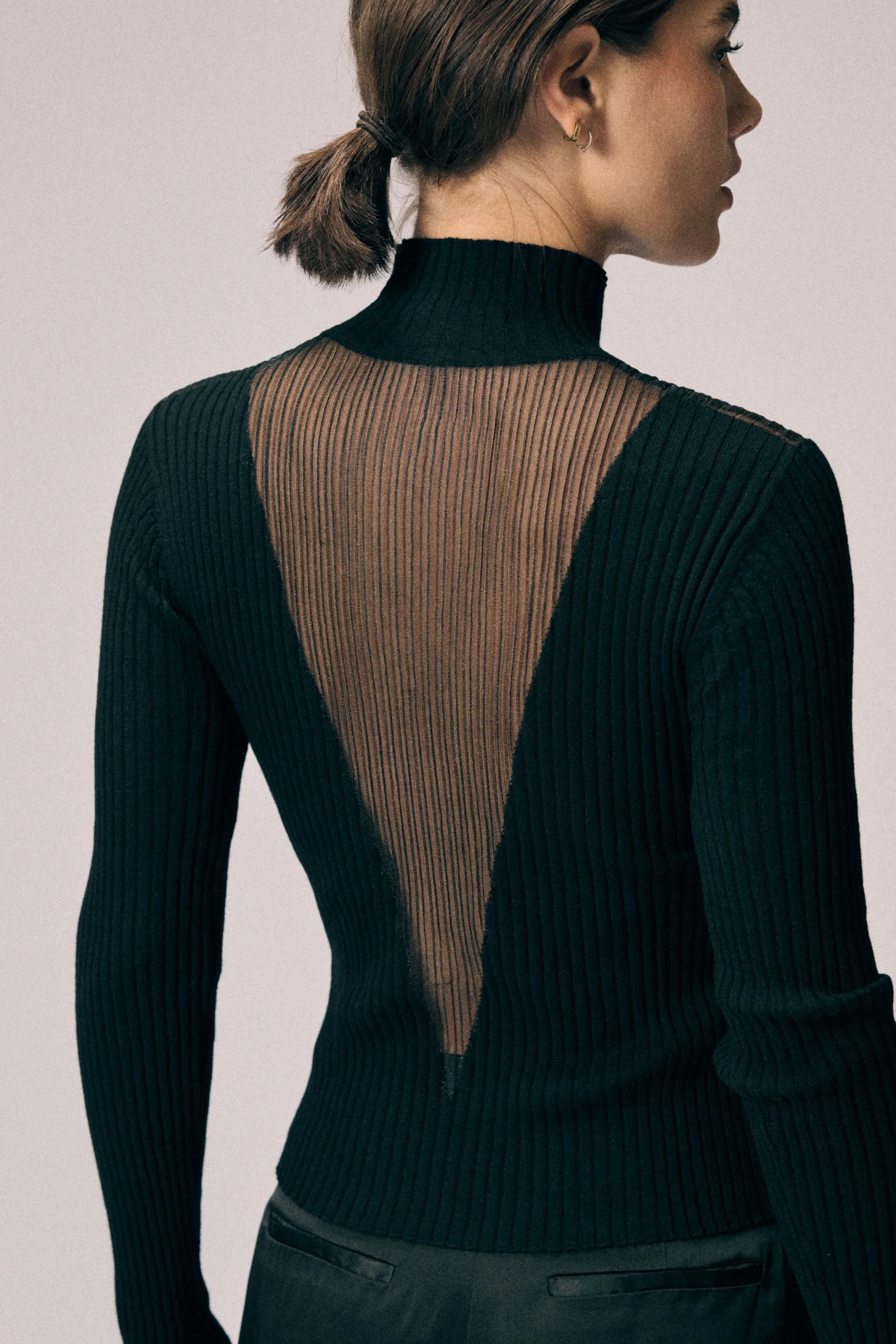 LIVY CHASE PULL BLACK Sale